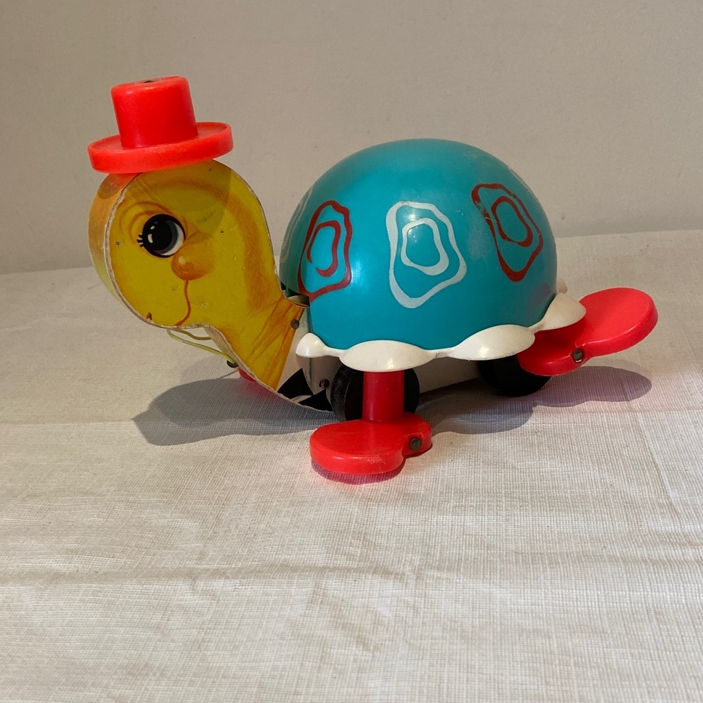 Vintage Fisher Price Tip Toe Turtle #773 Pull Toy